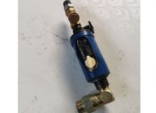 点击查看详细信息<br>标题：注油器 阅读次数：2007
